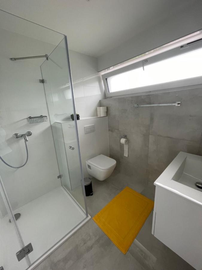 Apartament Izi *